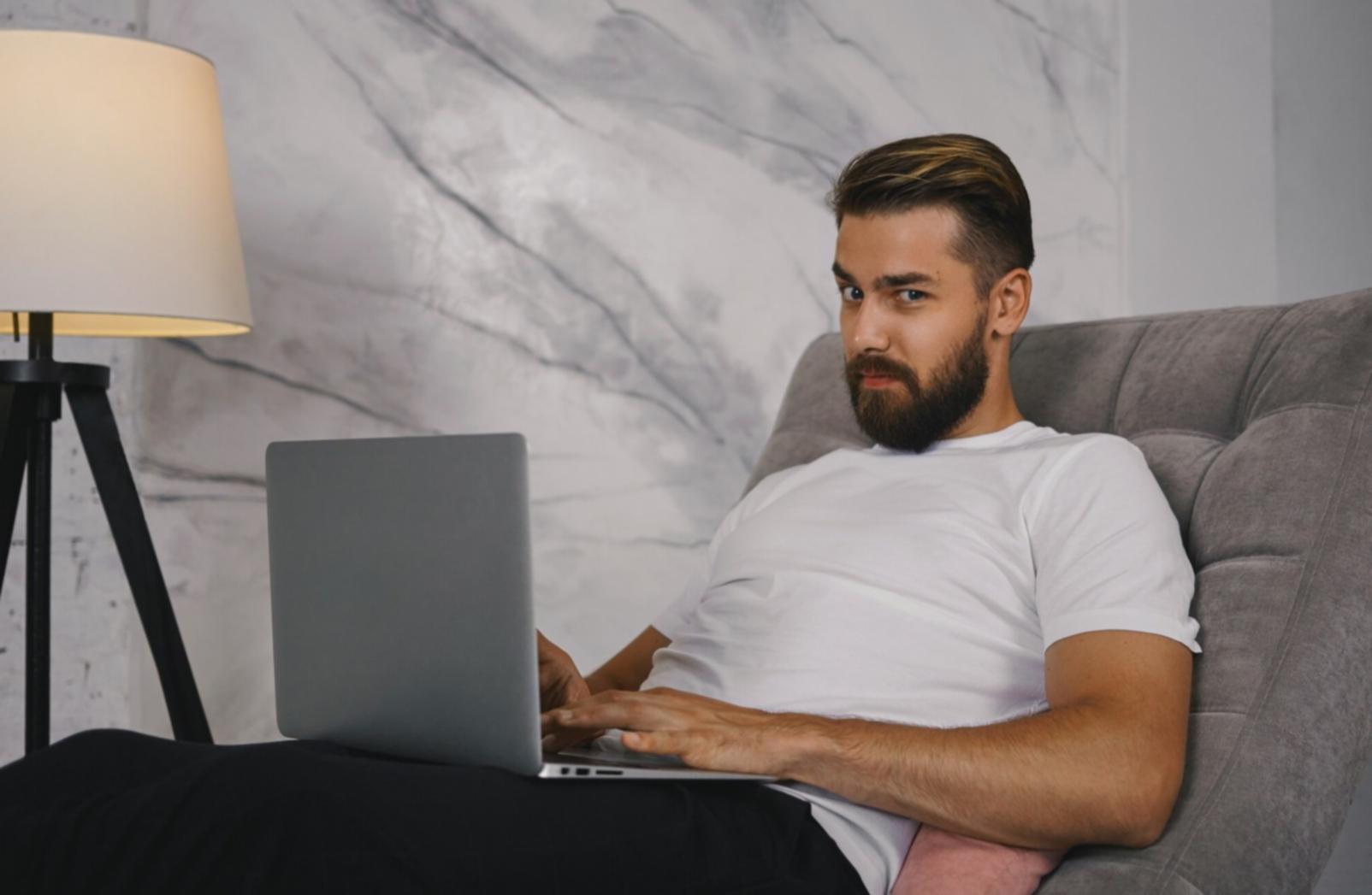 Espacio de trabajo colaborativo donde desarrollamos métodos prácticos de presupuesto mensual